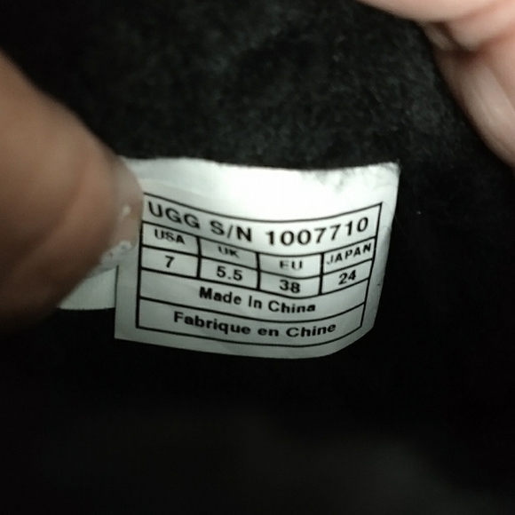 UGG - Lodge Water Resistant Genuine Suede / Leather Ankle Booties Size 7 - Picture 12 of 14